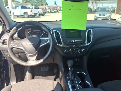 Used 2023 Chevrolet Equinox LT FWD image 12