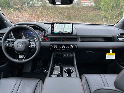 New 2025 Honda Pilot Black Edition image 13