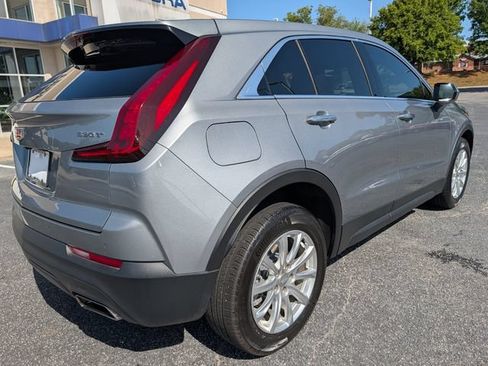 Used 2023 Cadillac XT4 Luxury FWD image 5