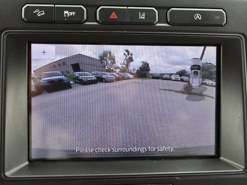 Used 2021 Ford Expedition XLT image 24