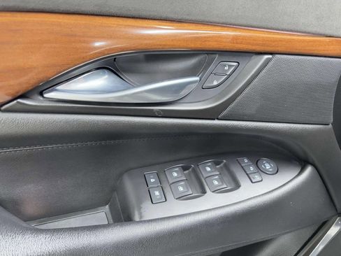 Used 2015 Cadillac Escalade Premium image 11