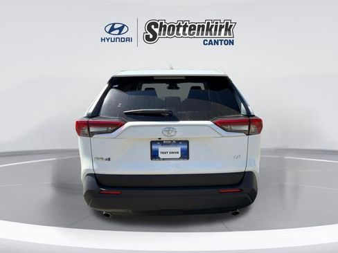 Used 2023 Toyota RAV4 LE image 6