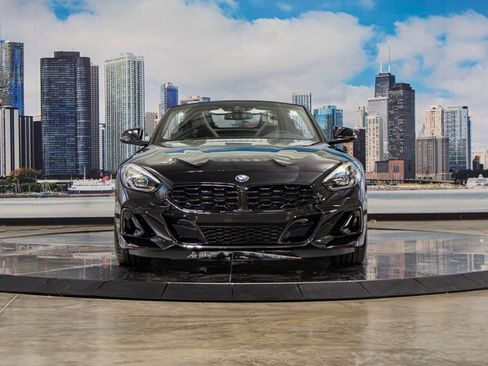 New 2026 BMW Z4 M40i w/ Shadowloine Package image 5