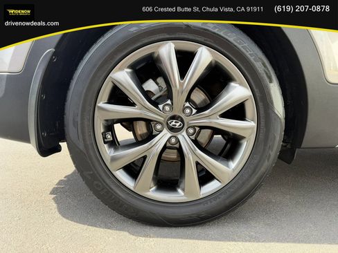 Used 2018 Hyundai Santa Fe Sport FWD image 33
