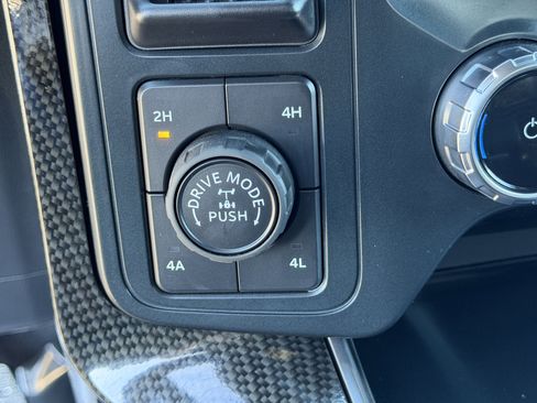 Used 2025 Ford F150 Lariat w/ Equipment Group 502A High image 27