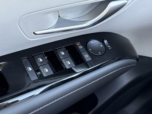 New 2026 Hyundai Tucson Limited image 18