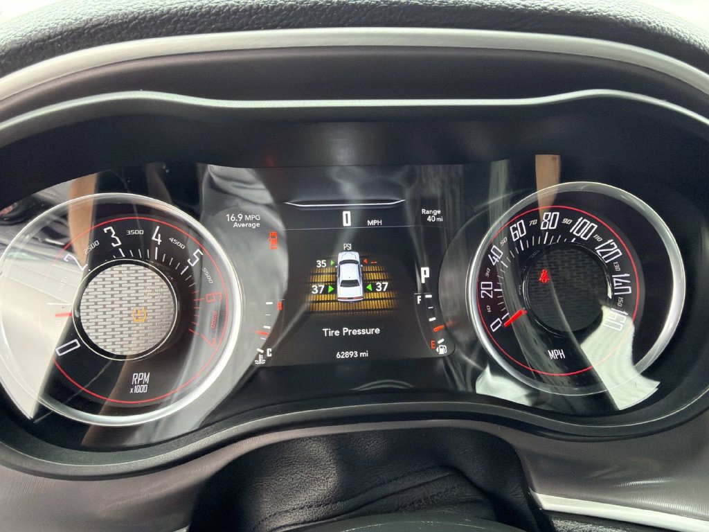 Used 2022 Dodge Challenger R/T RWD image 23