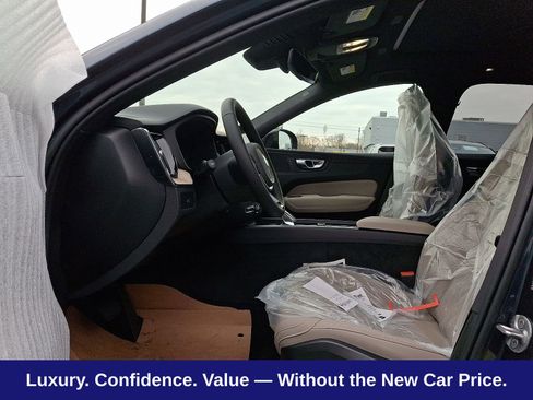New 2026 Volvo XC60 B5 Plus w/ Protection Package Premier AWD/4WD image 7