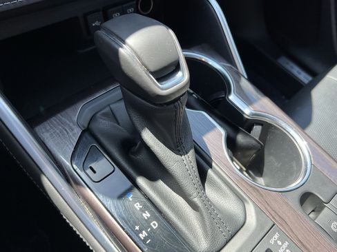 Used 2020 Toyota Highlander Limited AWD/4WD image 26