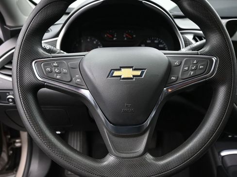 Used 2024 Chevrolet Malibu LT image 12
