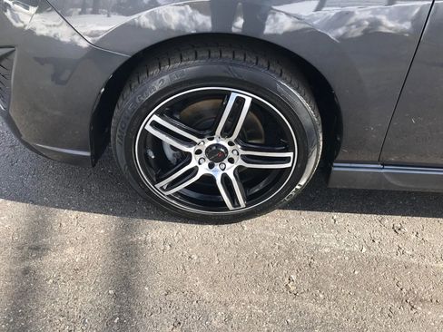 Used 2015 MAZDA MAZDA5 Grand Touring image 34