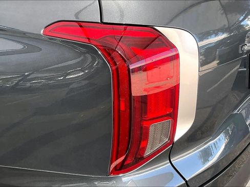 Used 2022 Hyundai Palisade SEL w/ Premium Package FWD image 27
