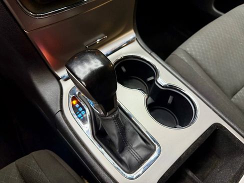 Used 2021 Jeep Grand Cherokee Laredo image 19