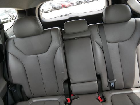 Used 2020 Hyundai Santa Fe SEL w/ Convenience + Premium Package AWD/4WD image 13