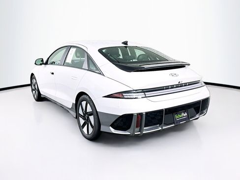 Used 2024 Hyundai Ioniq 6 SE RWD image 5