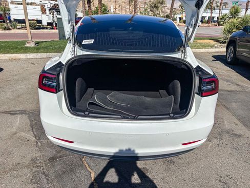 Used 2020 Tesla Model 3 Standard Range RWD image 13