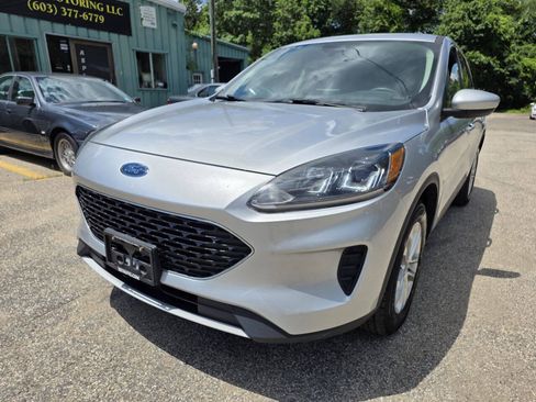 Used 2020 Ford Escape SE AWD/4WD image 4