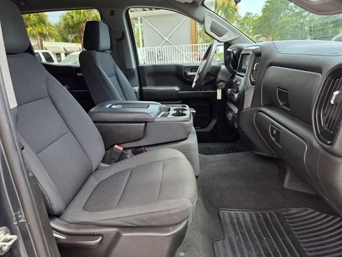 Used 2020 Chevrolet Silverado 1500 Custom w/ Custom Value Package RWD image 18