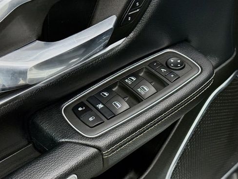 Used 2022 RAM 1500 Laramie w/ Sport Appearance Package image 17