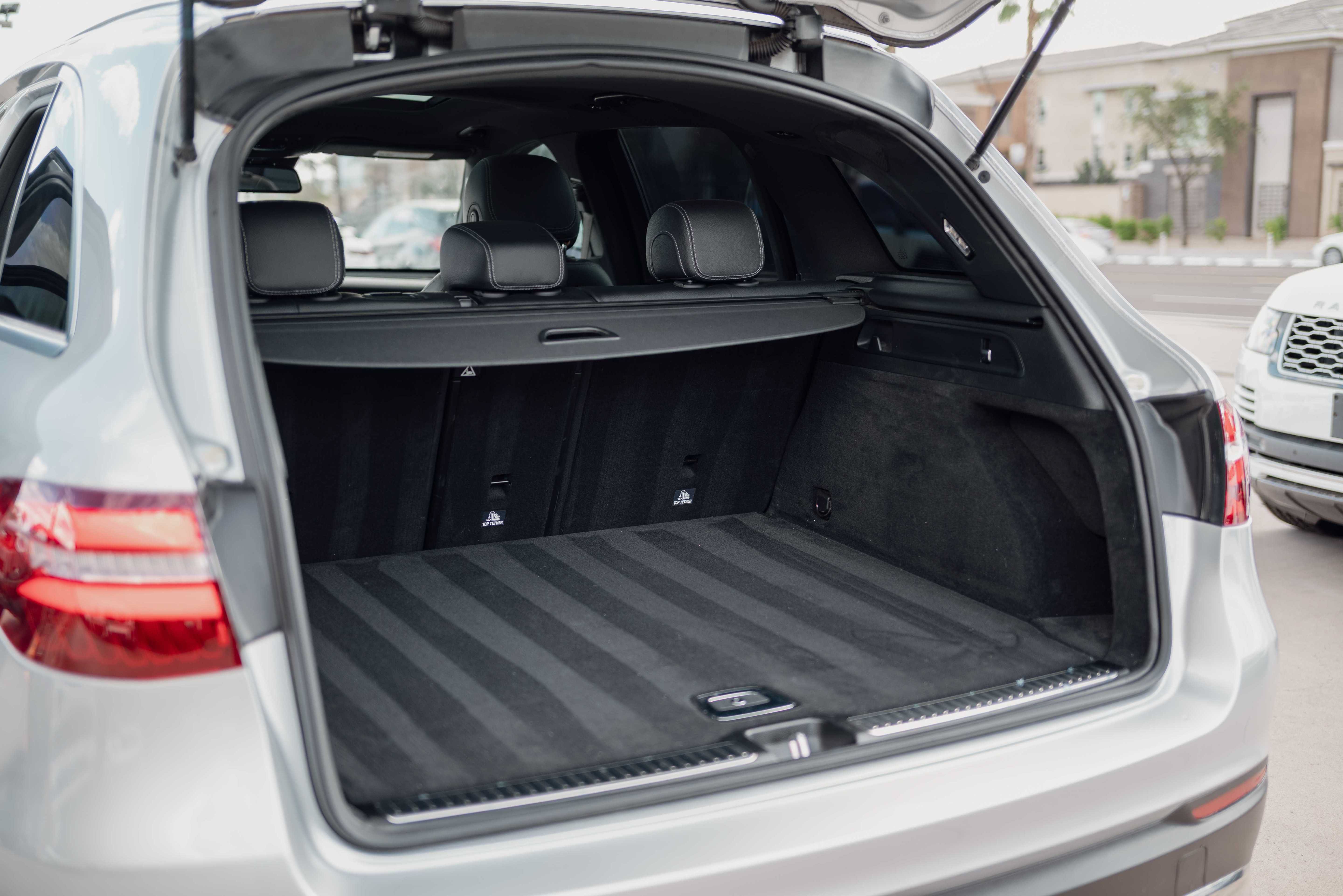 Used 2017 Mercedes-Benz GLC 300 w/ Premium 2 Package image 12