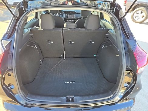Used 2021 Nissan Kicks S image 35