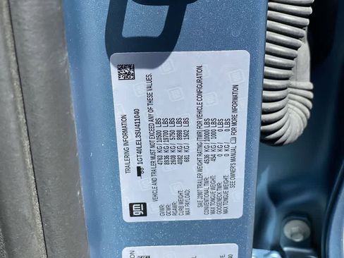 Used 2025 GMC Sierra EV Denali AWD/4WD image 27