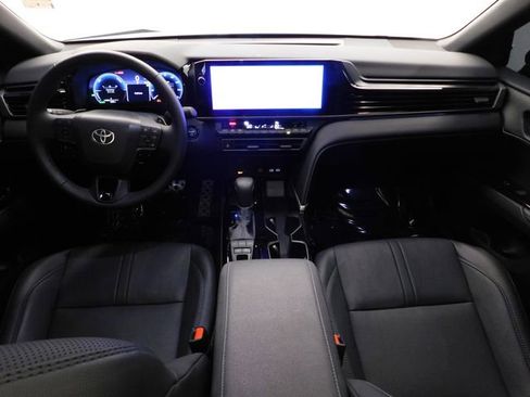 Used 2025 Toyota Camry XSE image 18