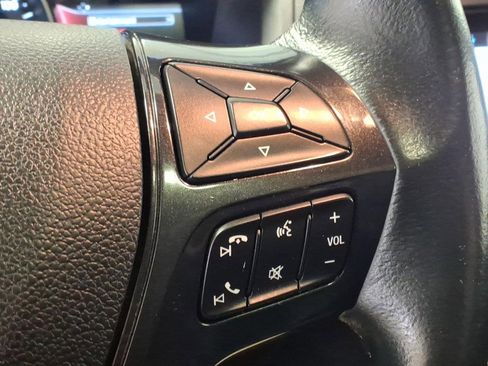 Used 2017 Ford Explorer XLT w/ Equipment Group 202A image 12