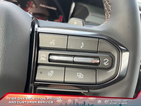 New 2026 GMC Acadia AT4 w/ Luxury Package image 19