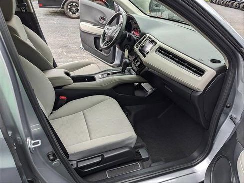 Used 2022 Honda HR-V LX image 18