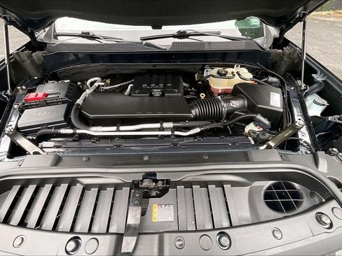 Used 2019 Chevrolet Silverado 1500 LT AWD/4WD image 10