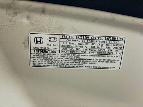 Used 2017 Honda Pilot LX image 18