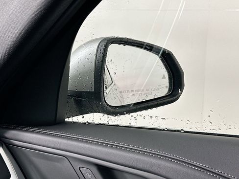 Used 2026 BMW X1 xDrive28i w/ Technology Package image 22