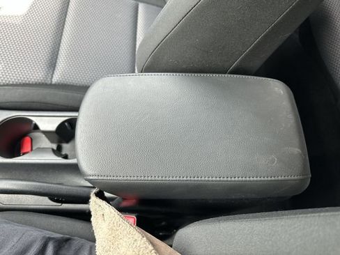 Used 2025 Kia Soul LX w/ LX Technology Package FWD image 24