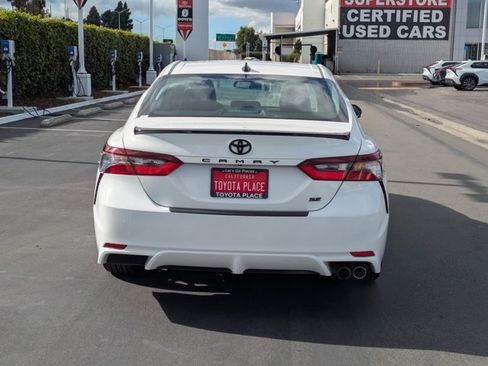 Used 2023 Toyota Camry SE image 8