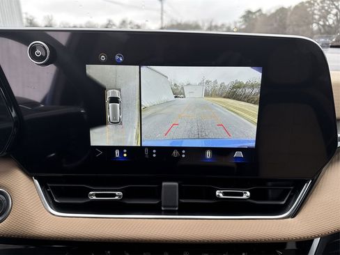 New 2025 Chevrolet Equinox ACTIV w/ Safety and Technology Package image 27