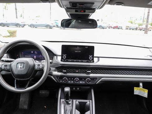 Certified 2024 Honda Accord EX image 14