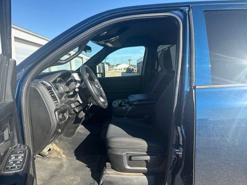 Used 2024 RAM 3500 Tradesman w/ Chrome Appearance Group AWD/4WD image 3