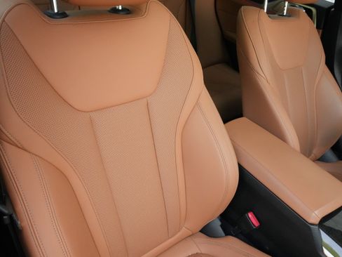 Used 2023 BMW i4 eDrive35 w/ Premium Package RWD image 9
