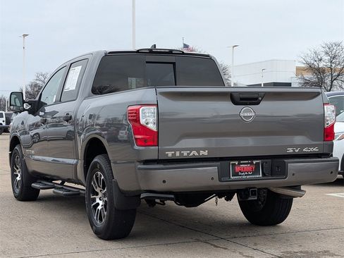 Certified 2024 Nissan Titan SV w/ SV Convenience Package image 4