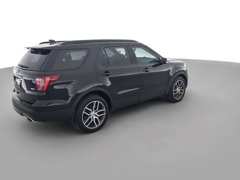 Used 2016 Ford Explorer Sport w/ Equipment Group 401A AWD/4WD image 5