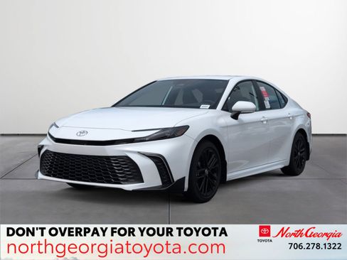 New 2026 Toyota Camry SE FWD image 1