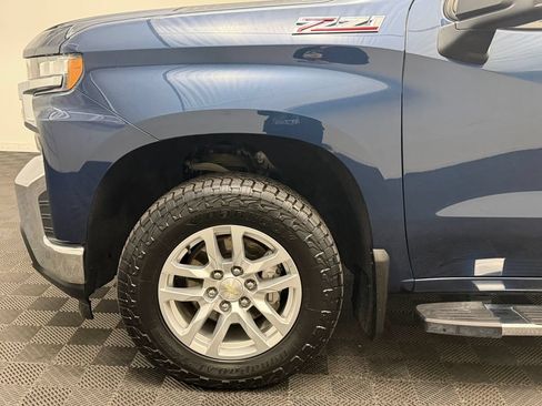 Used 2019 Chevrolet Silverado 1500 LT w/ Convenience Package AWD/4WD image 11