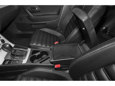 Used 2015 Volkswagen CC R-Line image 18