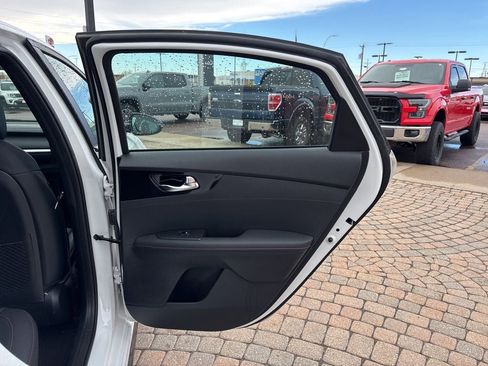 Used 2023 Kia Forte GT w/ GT2 Package image 39