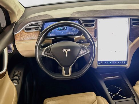 Used 2017 Tesla Model X 100D AWD/4WD image 17