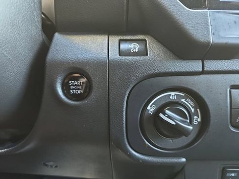 Certified 2026 Nissan Frontier SV w/ SV Convenience Package AWD/4WD image 29