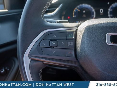 Used 2023 Jeep Grand Cherokee L Laredo AWD/4WD image 11