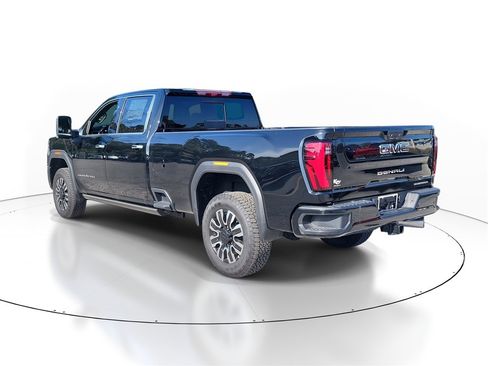 New 2025 GMC Sierra 3500 Denali Ultimate image 3