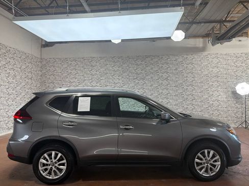 Used 2019 Nissan Rogue SV AWD/4WD image 8